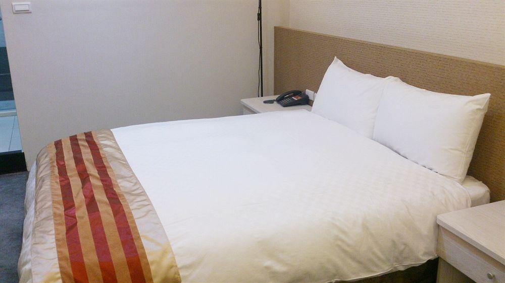 Shun-Yi Business Hotel นครเจียอี้ ภายนอก รูปภาพ